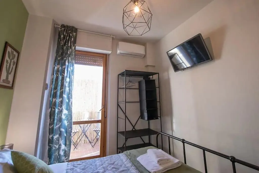 Alice'S Guest Parking & Caffe Apartment Pisa